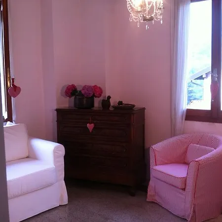 Sweet 別荘 Faggeto Lario